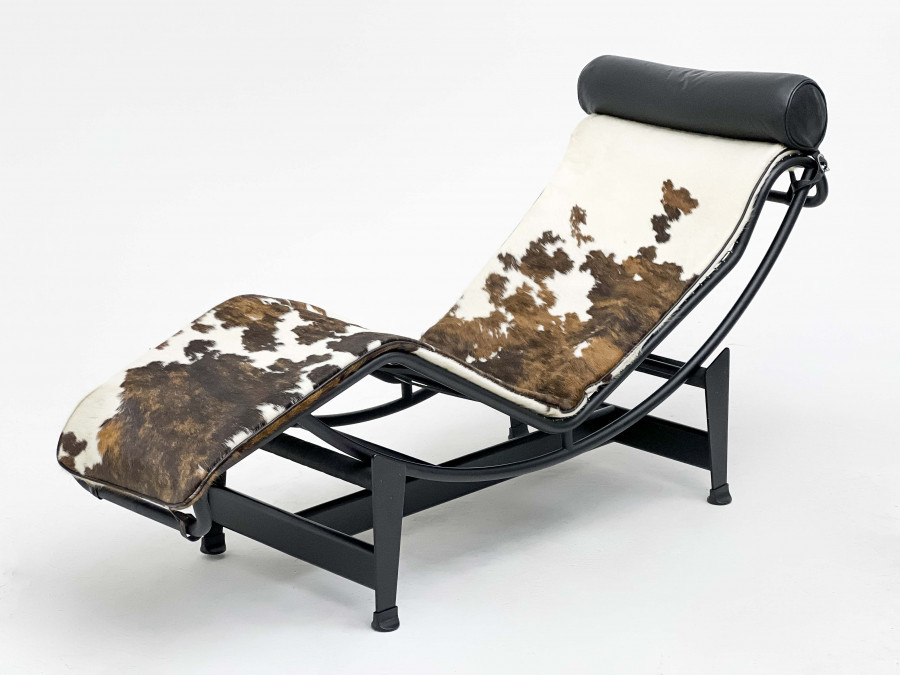 Lot 156, Le Corbusier for Cassina LC4 Chaise