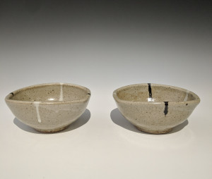 Image for Lot Warren MacKenzie - Set of two matching bowls