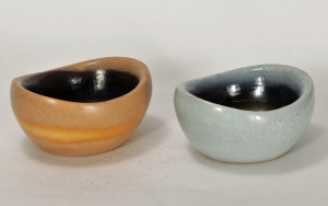 Image for Lot Russel Wright for Bauer - Two Pottery Bulb Bowls