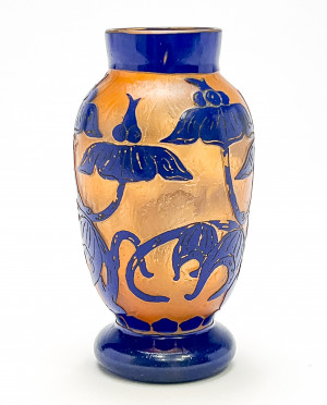 Image for Lot Schneider Le Verre Francais Cameo Glass Vase