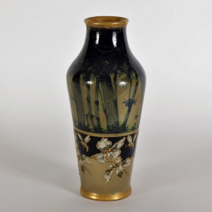 Image for Lot Amphora Gilt Pottery Vase