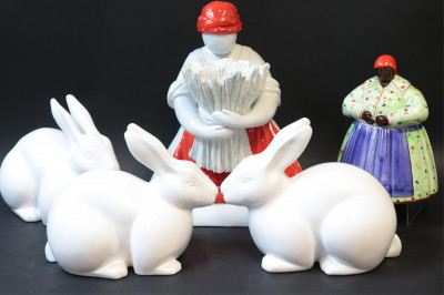 5 Pottery Rabbits/Figures
