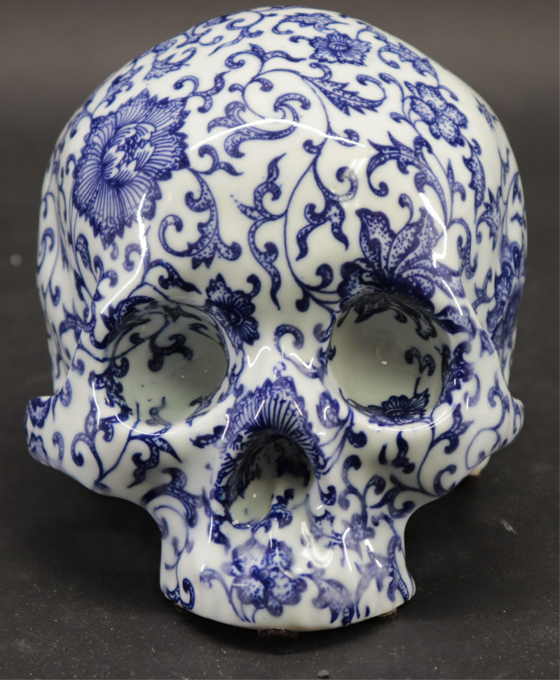 Huang Yan, b. 1966/8, Chinese Porcelain Skull