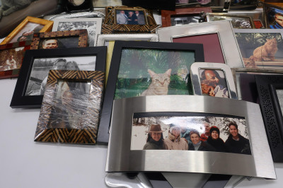 40 Photo Frames in Various Material