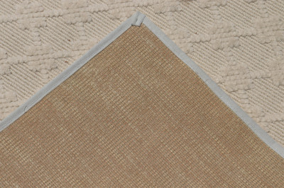 Large Ivory Patterned Carpet