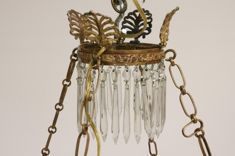 Louis XVI Style Gilt & Cut Glass 8-Light Chandelie