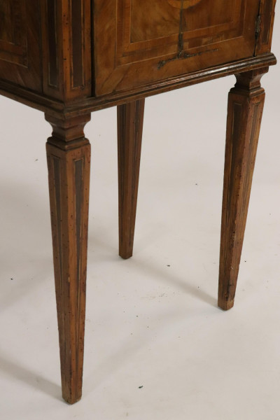Italian Neo-Classic Marquetry Inlaid Table, L18th