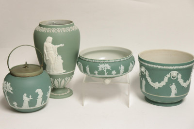 Image for Lot 4 Wedgwood Green Dip Jasper Pieces