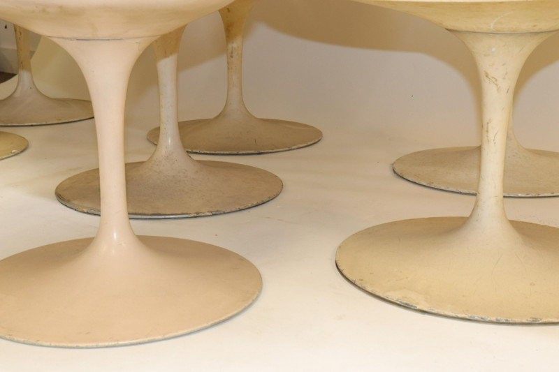 13 Eero Saarinen for Knoll Fiberglass Swivel Chair