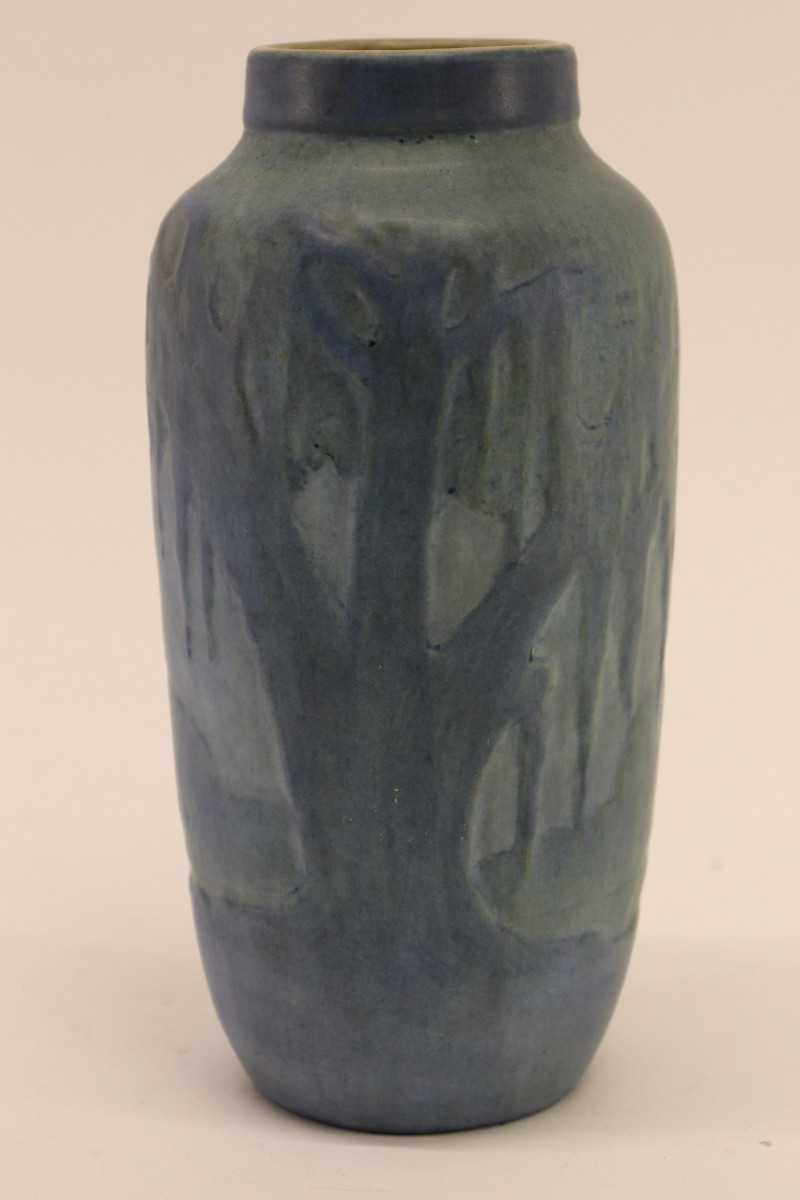 Sadie Irvine 1923 Newcomb College Pottery Vase