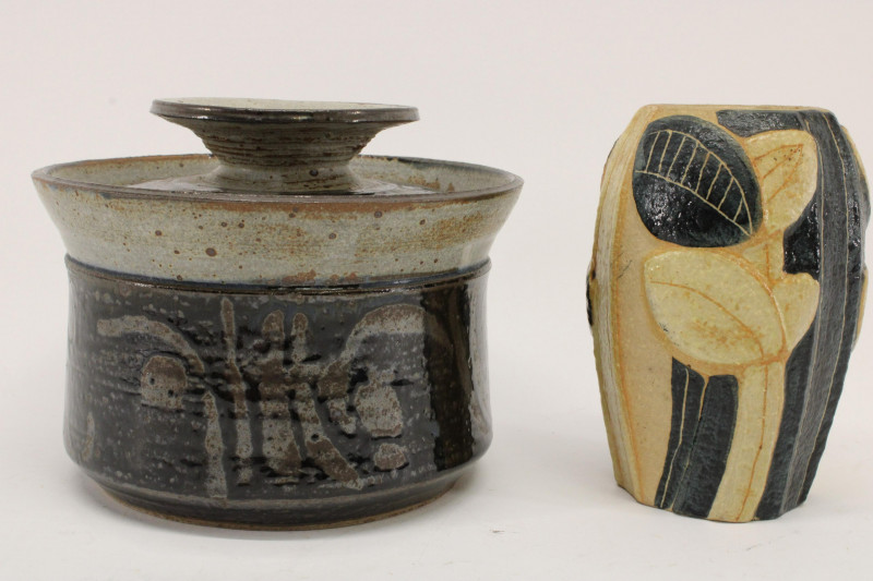 2 Stoneware Items; Gerry Williams, Backhauser