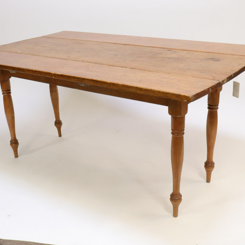 Colonial Style Pine &amp; Cherry Dropleaf Table