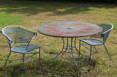 Image for Lot Russell Woodard Round Iron Table/Chairs