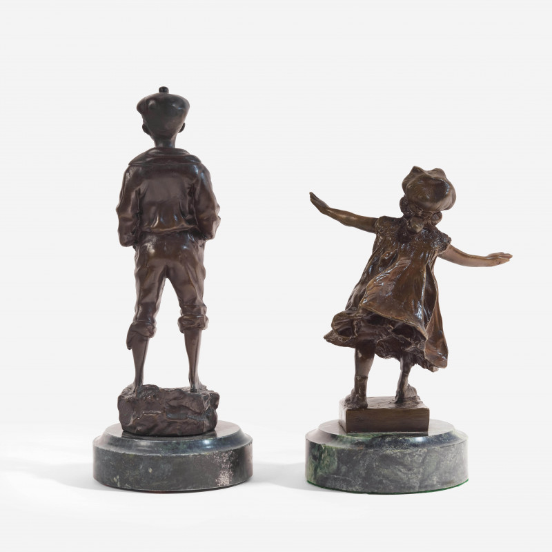 Vlaclav Szczeblewesky - Sculpture of a whistling boy and girl