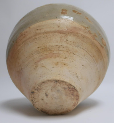 Large Sui Dynasty Jar