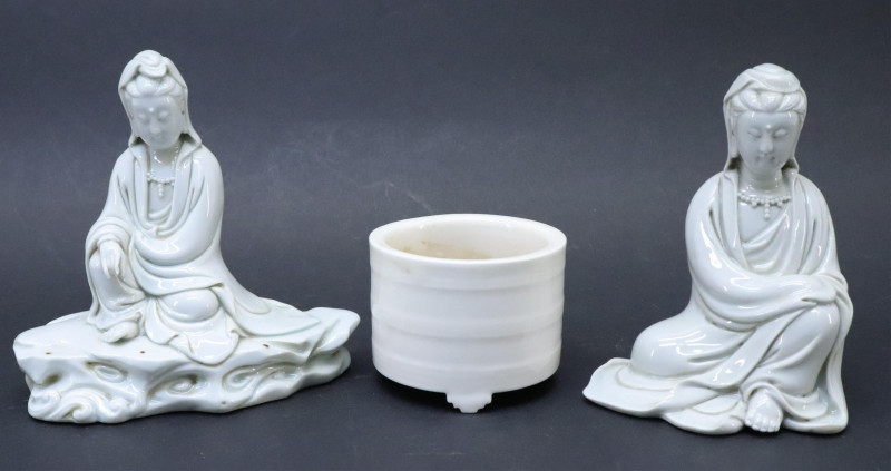 Two Blanc de Chine Guanyin, Dehua Porcelain Censor
