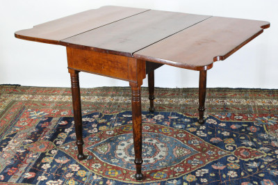 American Classical Dropleaf Table, Mid 19th C.