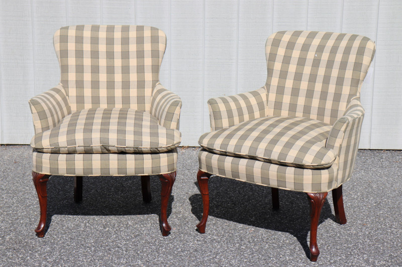 Pair Queen Anne Style Mahogany Armchairs