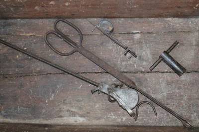 Group of Early American Iron Home &amp; Hearth Items