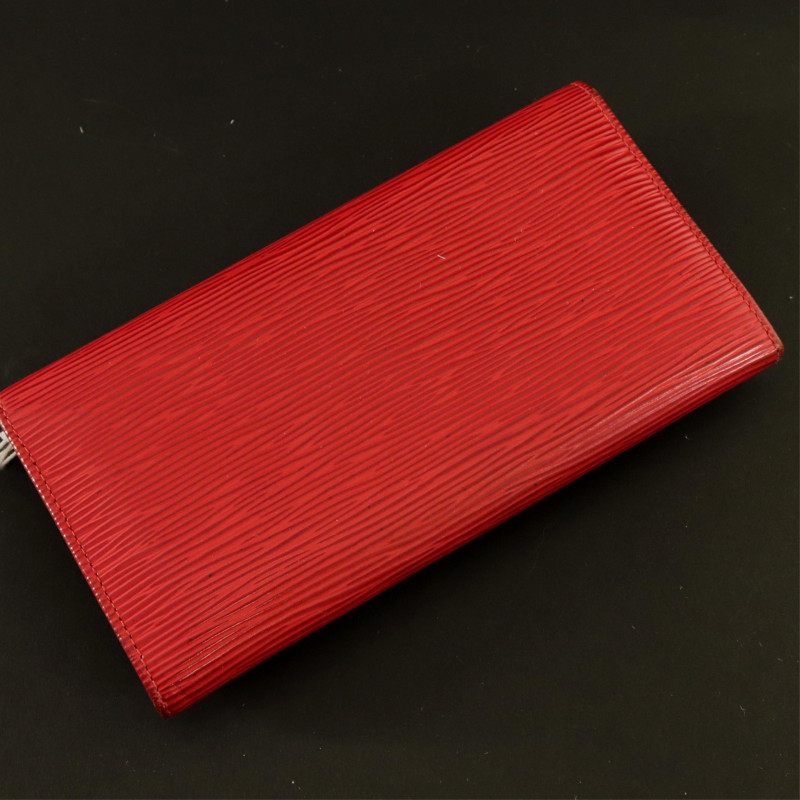 Louis Vuitton Red Epi Leather Sarah Wallet
