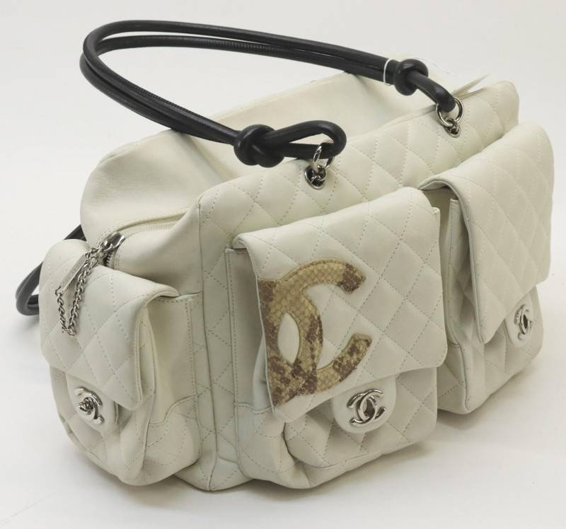 Lot - A Chanel Cambon Ligne Twin Pocket crossbody bag