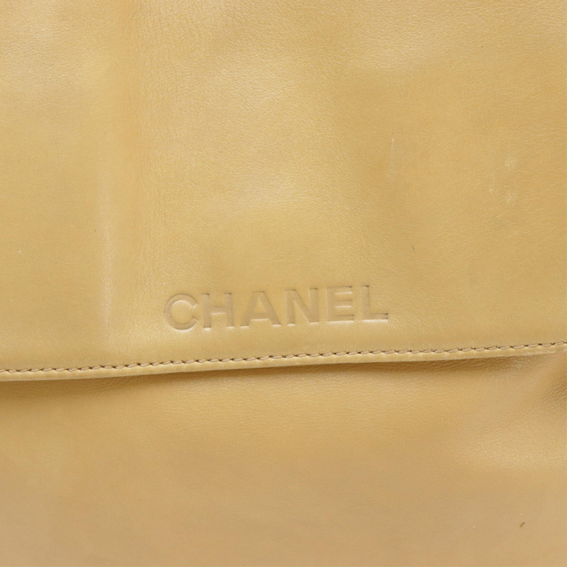 Chanel Shoulder Flap Logo