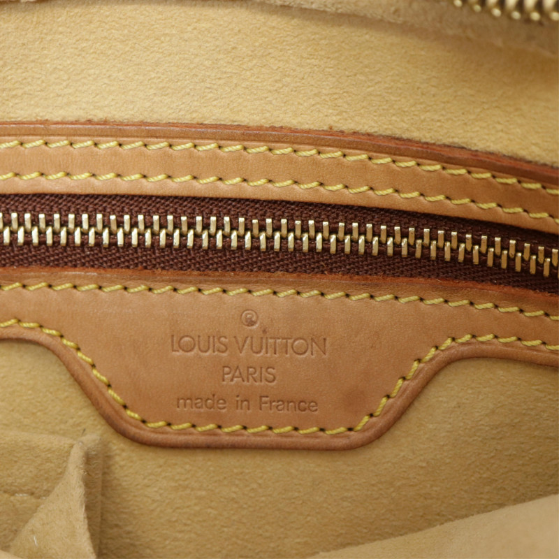 Louis Vuitton Looping MM