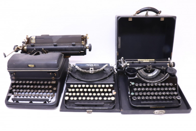 3 Typewriters; Royal Underwood Porto
