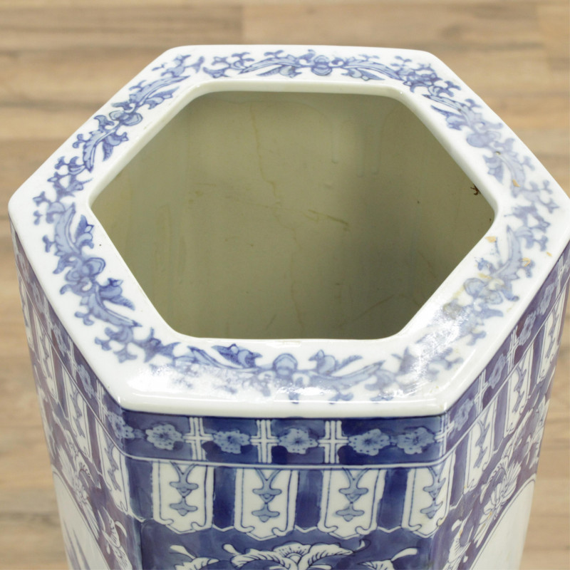 Chinese Blue White Porcelain Umbrella Holder