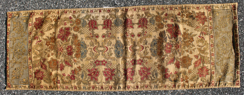 Renaissance Style Bed Coverings Runner