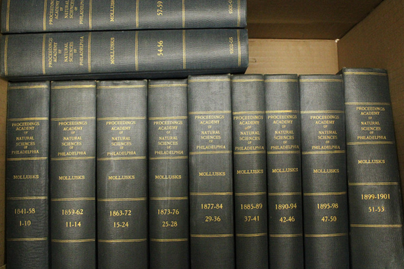 Conchology mostly bound extracts (113 vols)