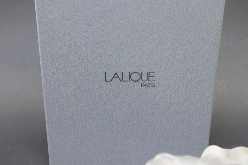 Lalique Tambwee Cubs and Curious Cat Desk Clock