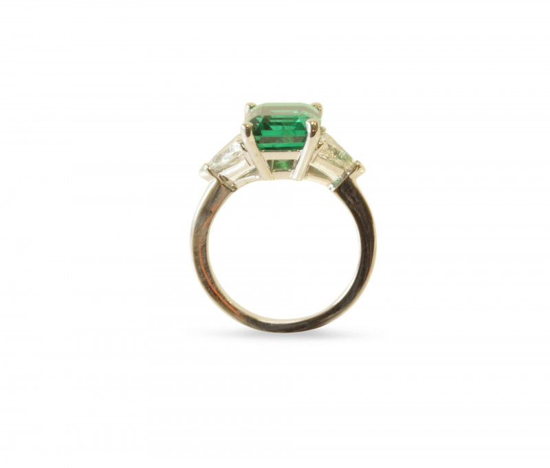 305 ct Emerald Diamond Ring