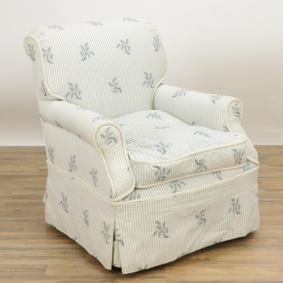 Image for Lot Colefax and Fowler Style English Style Arm Chair