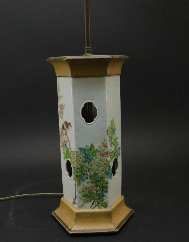 Chinese Porcelain Wig Stand/Lamp 19th C