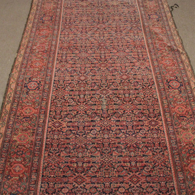 Persian Hall Rug Early 20th C 5' 2' x 9' 8'