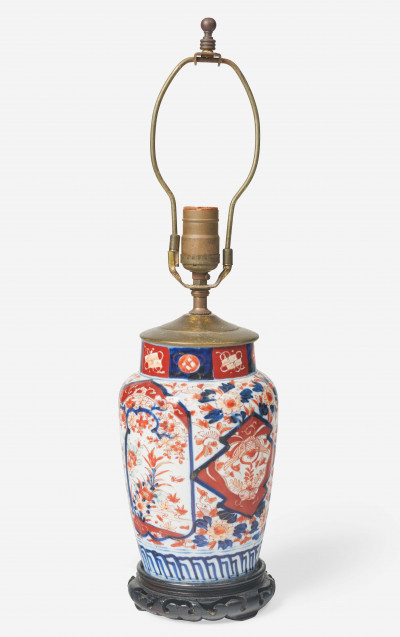 An Imari Vase mounted as a lamp