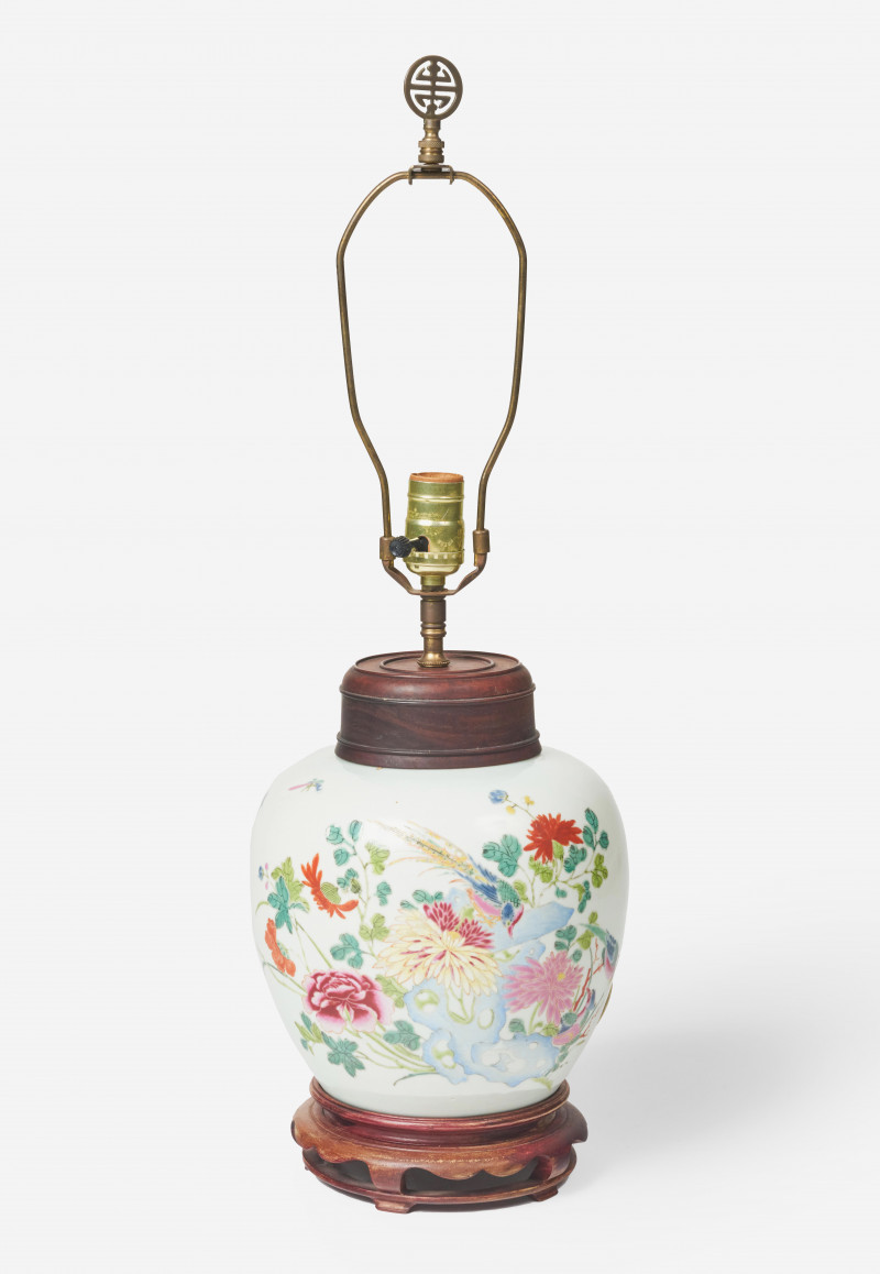 A Chinese Famille Rose Ceramic Jar