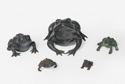 Unknown Makers - Group of 5 frog sculptures