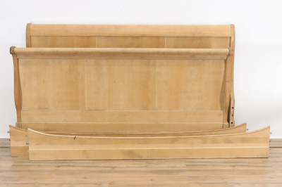Image for Lot Grange Queen Cherry Sleigh Bed