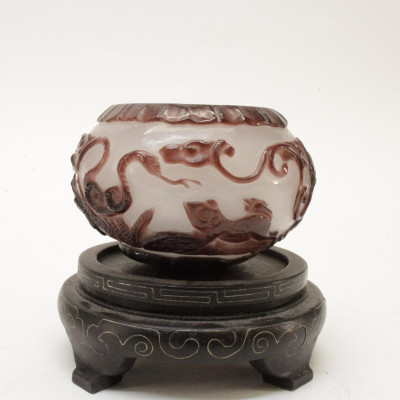 Finely Carved Jade Pendant Peking Glass Jar