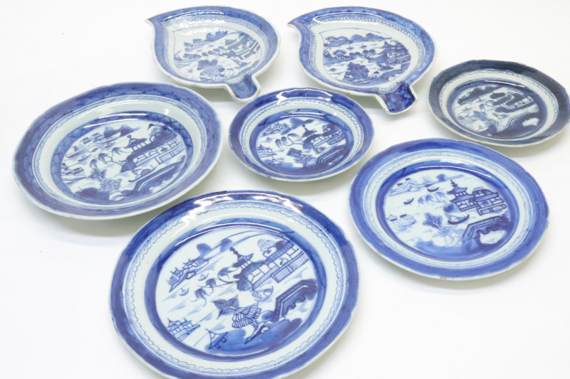 83 piece Collection of Chinese Canton Pattern Dish