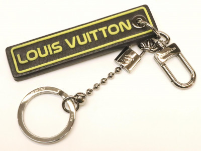 Louis Vuitton Porte Cles Flower Finesse Fur Keyring Bag Charm Gold