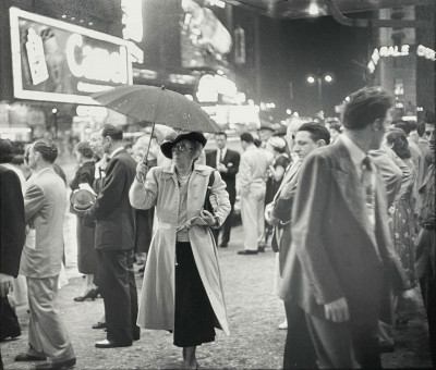 Louis Faurer - Times Square, New York, 1948 (Woman with Umbrella)