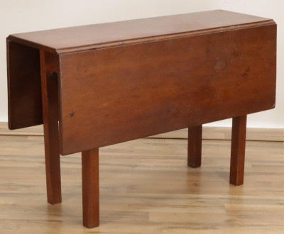 Chippendale Cherry Dropleaf Table