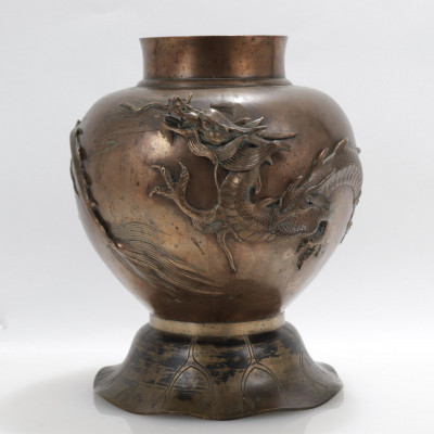 Image for Lot Large Japanese Bronze Urn