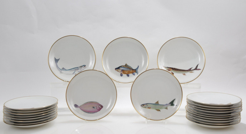 Set of 24 Heinrich Selb Porcelain Plates
