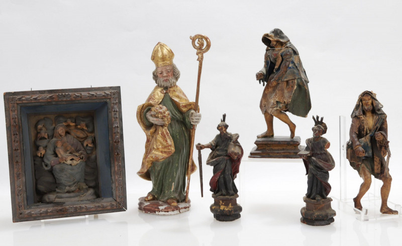 Four Neapolitan Creche Figures Santos Diorama