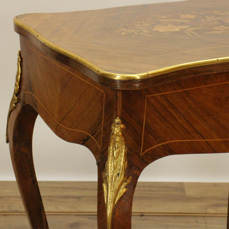 Louis XV Dressing Table Louis XVI Chair 19/20 C