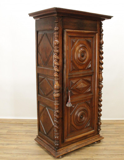 French Provincial Walnut Bonnetiere 19th C